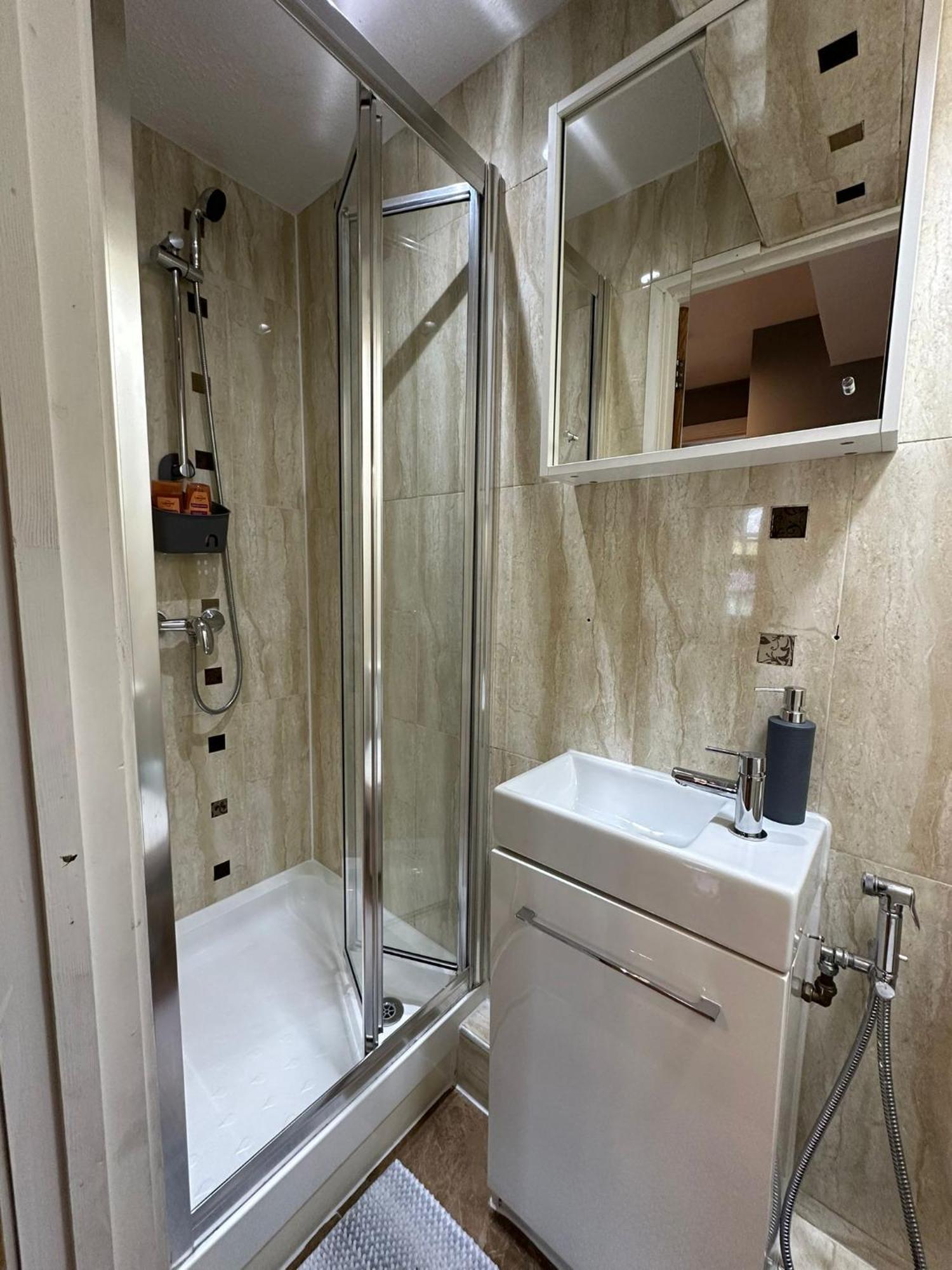 Lovely 2 Bedrooms Apartment Londyn Zewnętrze zdjęcie